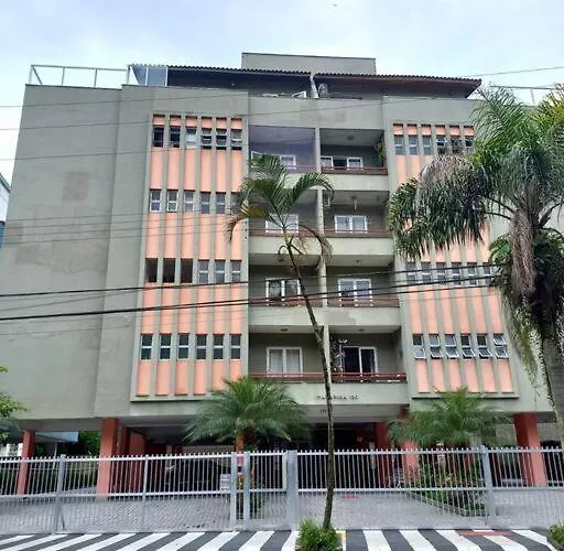 Apartamento 500M Da Praia Enseada, Guaruja